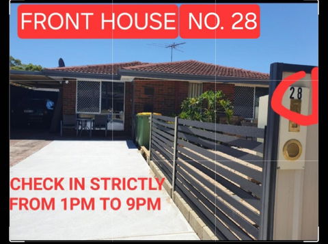 Airport Budget Room - Tweed Heads Accommodation 0
