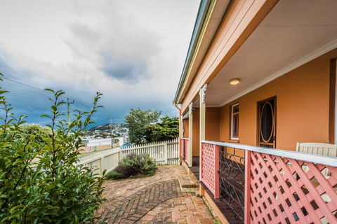 Albany Historic Cottage By The BnB Collection - Tweed Heads Accommodation 4