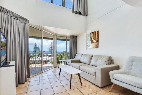 ALEX BEACH RESORT-317/428 - Tweed Heads Accommodation 1