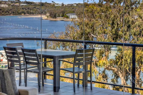 All About The View - Tweed Heads Accommodation 0
