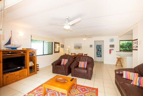 Allamanda Cottage - Close To Beach - Pet Friendly - Tweed Heads Accommodation 0