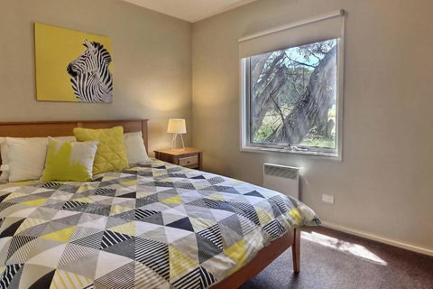 Alpine Edge - Tweed Heads Accommodation 3