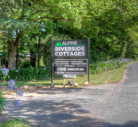 Alpine Riverside Cottages - Tweed Heads Accommodation 0