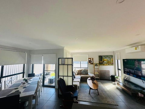 Amazing Air Austral With AC And Built-in Wardrobe - Tweed Heads Accommodation 2