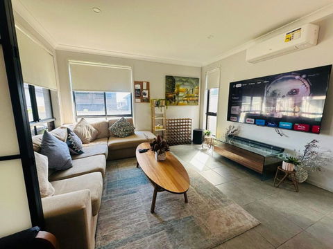 Amazing Air Austral With AC And Built-in Wardrobe - Tweed Heads Accommodation 1