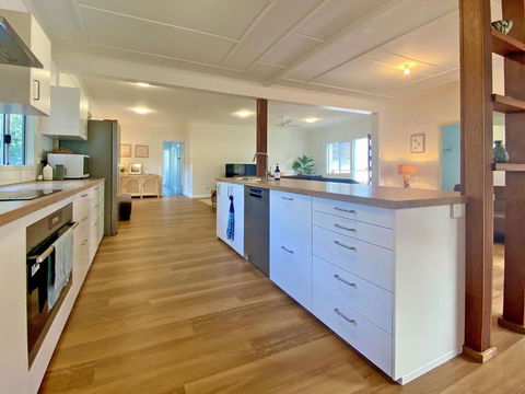 Amity Ohana - Tweed Heads Accommodation 1