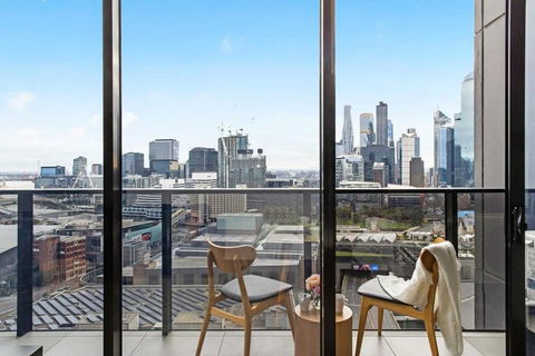 An Amazing 2BR Apt With City Views In Southbank - Tweed Heads Accommodation 2