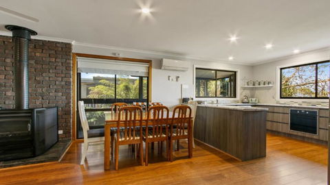 Anchored On Capes Upstairs - Tweed Heads Accommodation 3