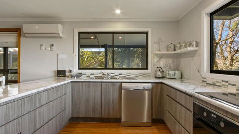 Anchored On Capes Upstairs - Tweed Heads Accommodation 4