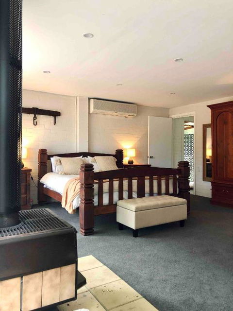 Annies Barn, Fitzroy Falls - Tweed Heads Accommodation 3