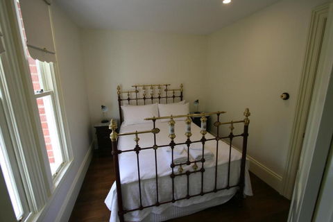 Annies Garden Cottage - Tweed Heads Accommodation 2
