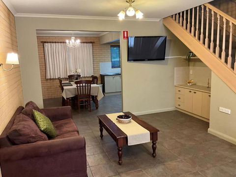 Albury Georgian Motel & Suites - Tweed Heads Accommodation 4