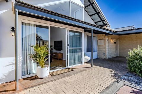 Albany Bayside By The BnB Collection - Tweed Heads Accommodation 0