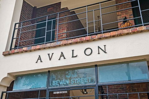 Awesome Albert Park Art Deco Gem 2 Bedroom Bevan 2 - Tweed Heads Accommodation 1