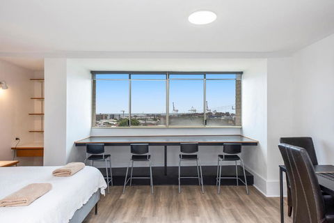 Apartment 201 - Fremantle Studio Apartment With Ocean And Harbour Views - Tweed Heads Accommodation 1