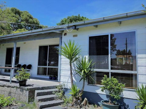 Apollo Bay Holiday House - Tweed Heads Accommodation 3