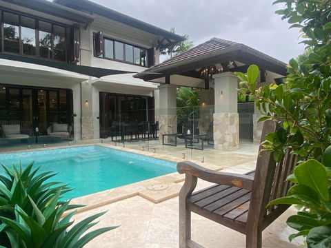 AQUA Beachfront Villa Port Douglas - Tweed Heads Accommodation 3