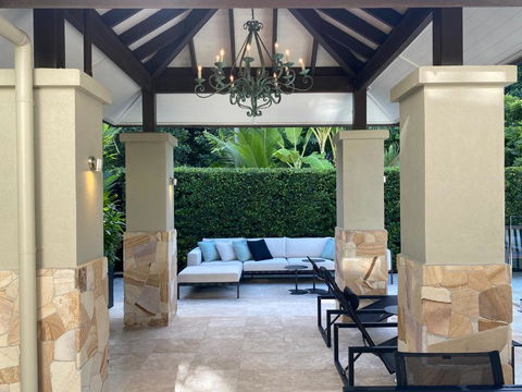 AQUA Beachfront Villa Port Douglas - Tweed Heads Accommodation 2