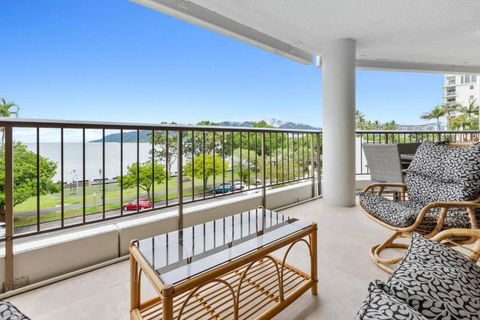 Aquarius Esplanade Retreat - Tweed Heads Accommodation 1