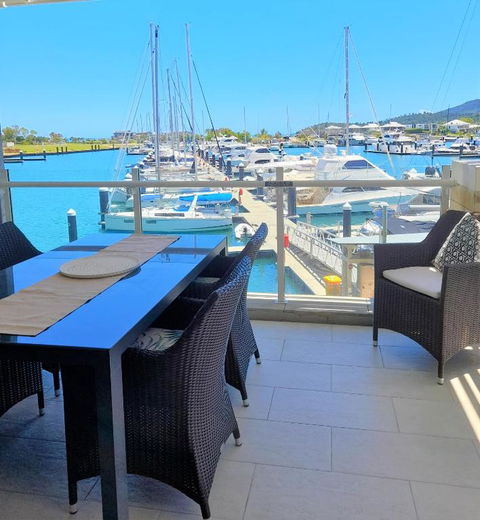 AquaView Boathouse Airlie Beach - Tweed Heads Accommodation 0