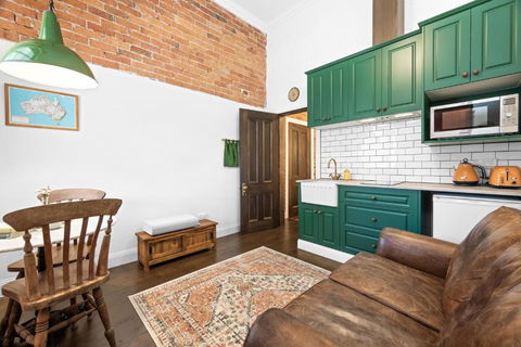 Arapiles Crash Pad - Tweed Heads Accommodation 2