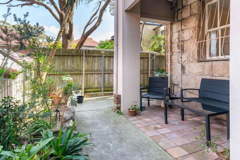 Art Deco 1 Bed Apt Close To Beach & CBD - Tweed Heads Accommodation 2