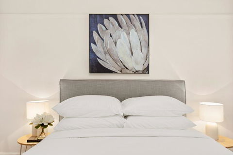 Art Deco Coastal Living, Minutes To The Sand - Tweed Heads Accommodation 4