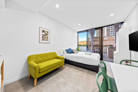 Arthur Hotel Bondi Junction No Reception And House Keeping No Sofa Bed - Tweed Heads Accommodation 0