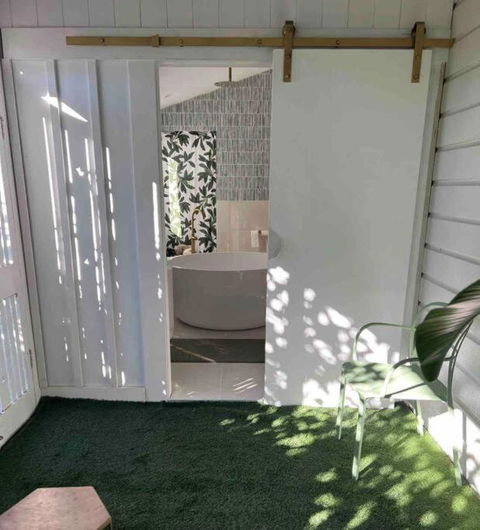 Artists Residence - Tweed Heads Accommodation 4