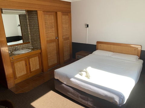 Ascot Motor Inn - Tweed Heads Accommodation 4