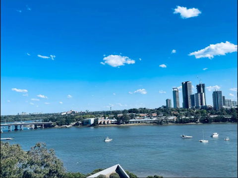 Astonishing Waterview Condo With Pool, Parking - Tweed Heads Accommodation 2