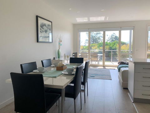 At Broadbeach Inverloch - Tweed Heads Accommodation 3