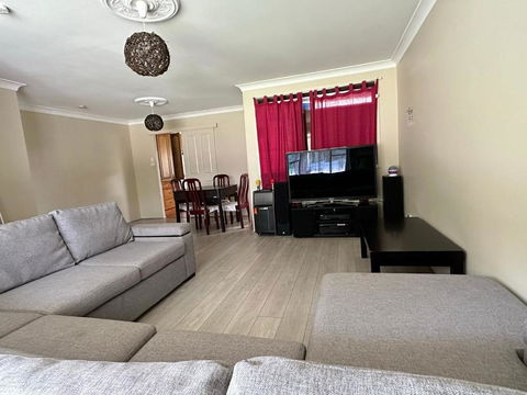 At Holiday House - Tweed Heads Accommodation 1