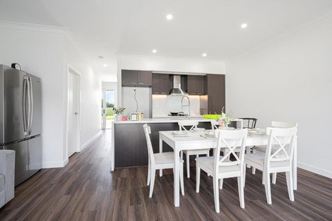 Austral Warm 4br House With Parking&WiFi - Tweed Heads Accommodation 1