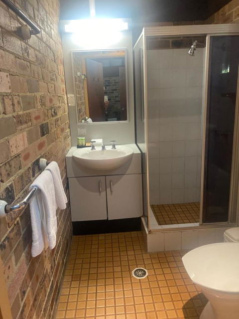 Avoca Beach Hotel - Tweed Heads Accommodation 2