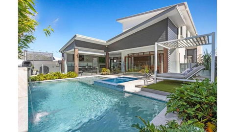 Avoca Beach Retreat - Tweed Heads Accommodation 3