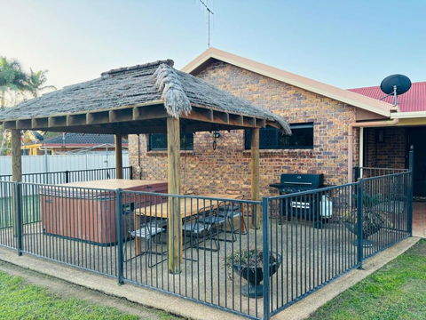 Avoca House - Tweed Heads Accommodation 3