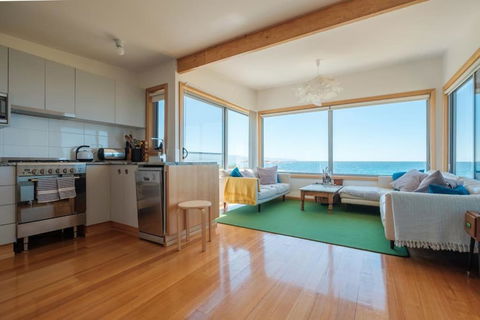 Awesome Beach House Bicheno - Tweed Heads Accommodation 2