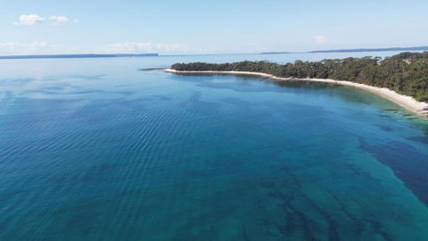 AXL Orion Beach Home: Beach Front - Tweed Heads Accommodation 4