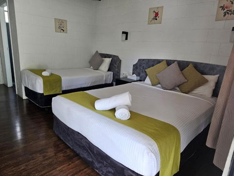 Azalea Motel - Tweed Heads Accommodation 3