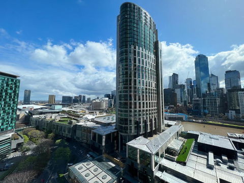 Astonishing Southbank Pearl Tower Residences Near Crown Casino - Tweed Heads Accommodation 1