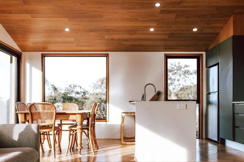 B E R T I E - Central Bicheno - Tweed Heads Accommodation 1