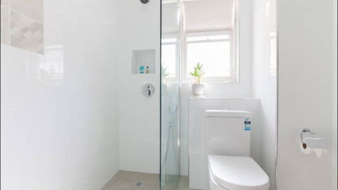 B4 Crawley Apartment 1 BRM & Sleepout Near UWA - Tweed Heads Accommodation 4