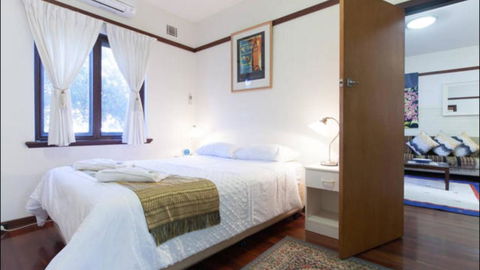 B4 Crawley Apartment 1 BRM & Sleepout Near UWA - Tweed Heads Accommodation 1