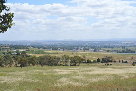 BATHURST GOLDFIELDS RESIDENCE On MOUNT PANORAMA - Tweed Heads Accommodation 1