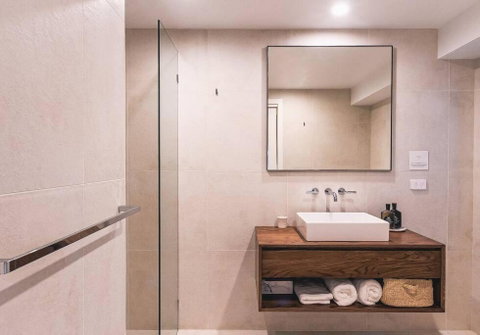 BAY PROPERTIES . Bridgewood - Tweed Heads Accommodation 4