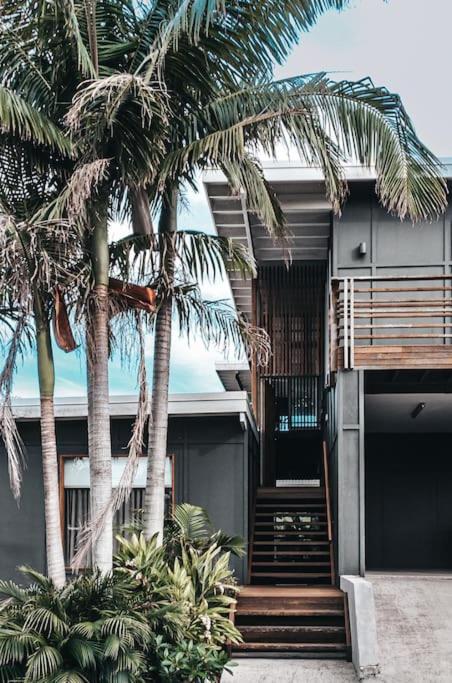 BAY PROPERTIES . The Big Chill - Tweed Heads Accommodation 2