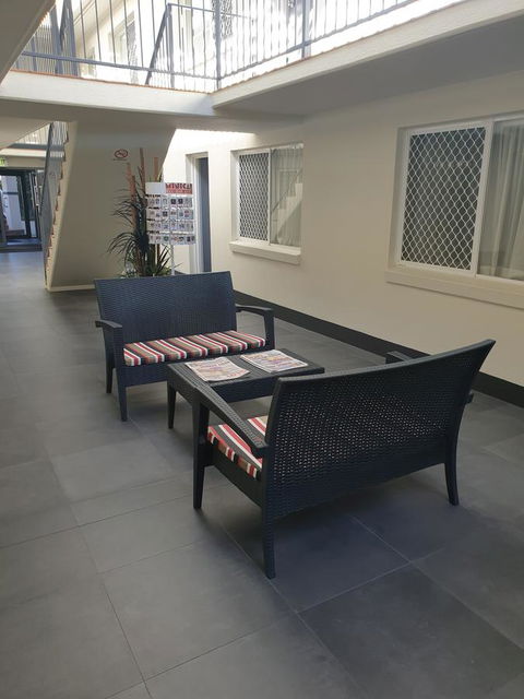 Southport Motel & Apartments - Tweed Heads Accommodation 4