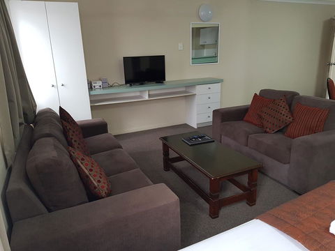 Southport Motel & Apartments - Tweed Heads Accommodation 9