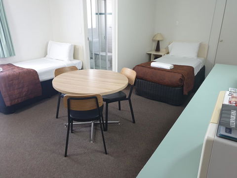 Southport Motel & Apartments - Tweed Heads Accommodation 16
